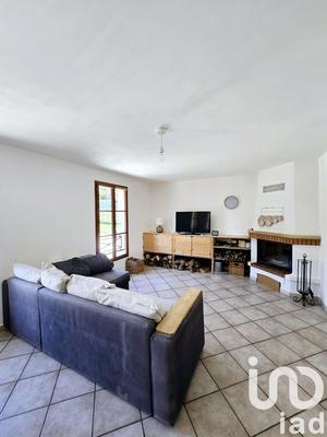 Maison - 88 m² - 4 pièces