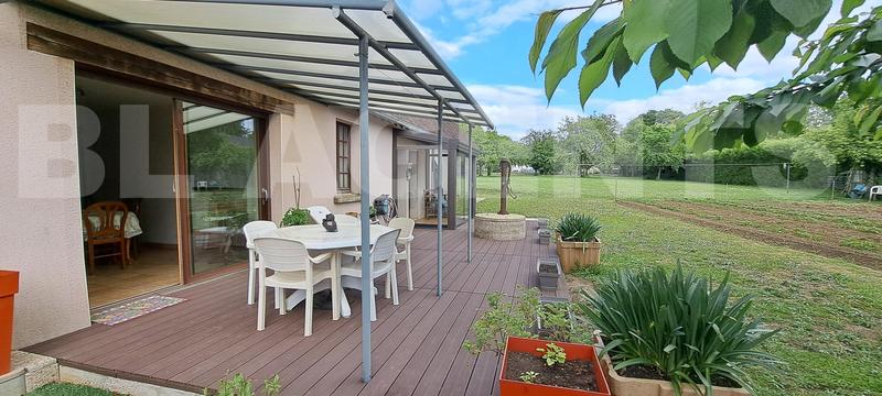 Maison traditionnelle - 167 m² - 6 pièces