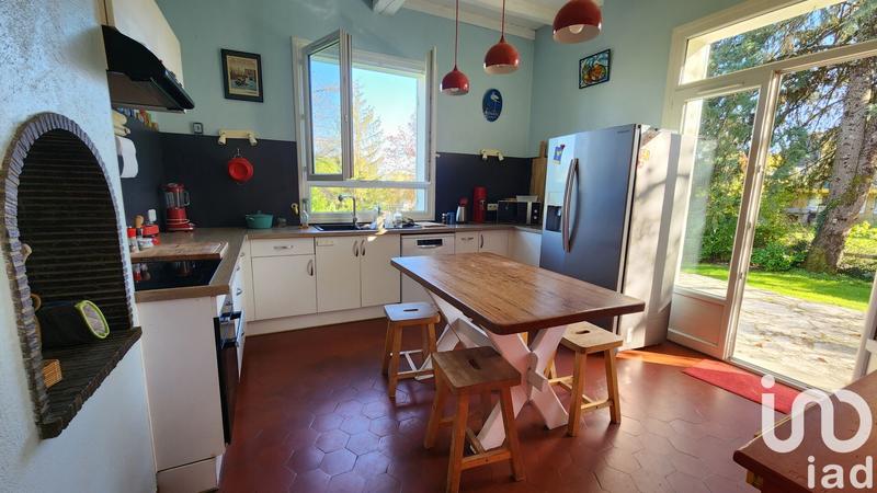 Maison - 200 m² - 7 pièces