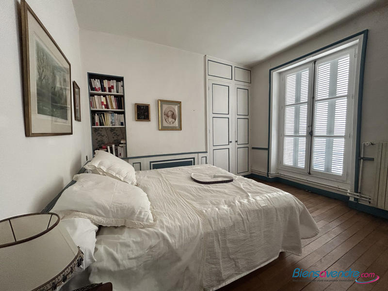 Château - 632 m² - 12 pièces