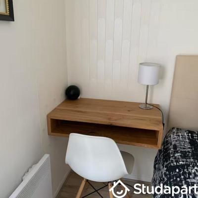 Chambre - 12 m² - 1 pièce