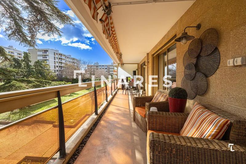 Appartement - 101 m² - 3 pièces