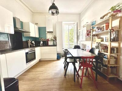 Appartement - 104 m² - 5 pièces