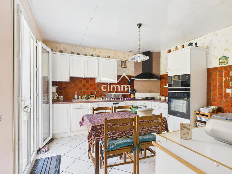 Maison - 110 m² - 4 pièces