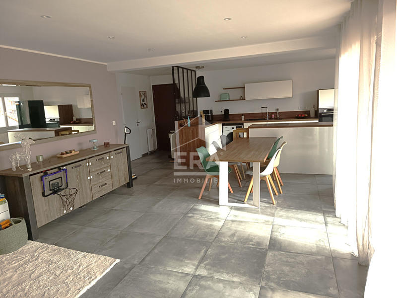 Appartement - 97 m² - 4 pièces