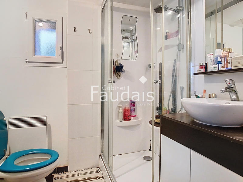 Maison - 142 m² - 8 pièces