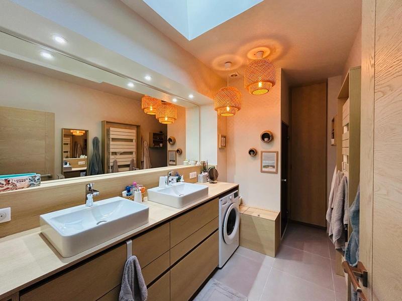 Maison ancienne - 226 m² - 9 pièces