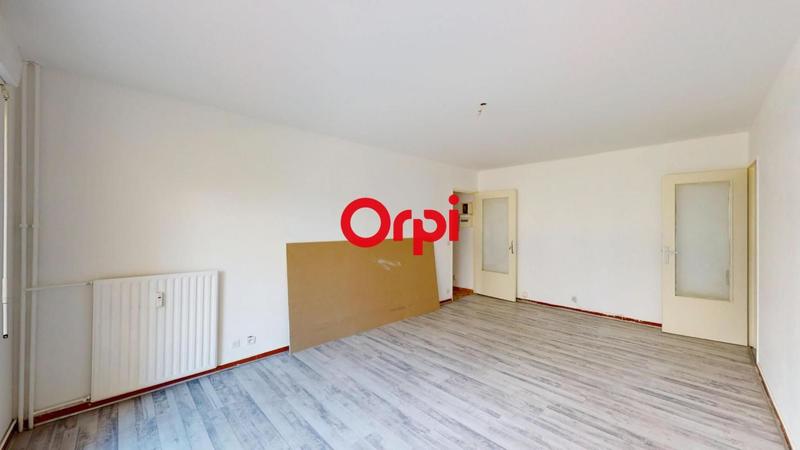 Appartement - 85 m² - 5 pièces