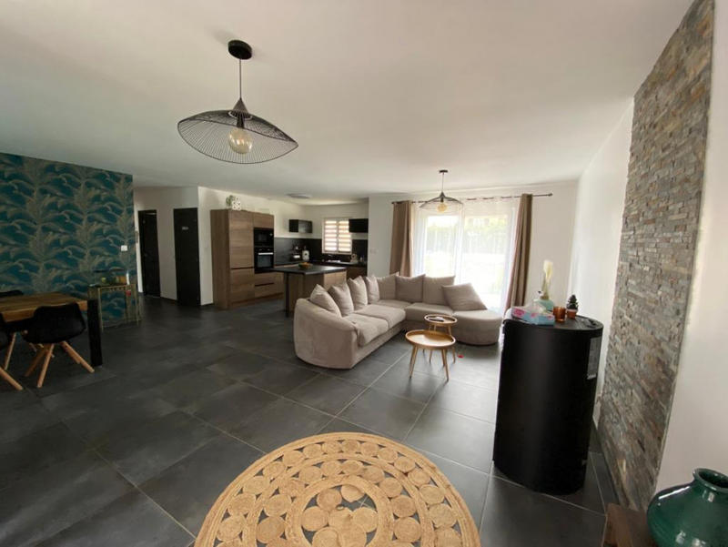 Maison - 170 m² - 7 pièces