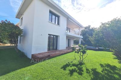 Villa - 150 m² - 5 pièces