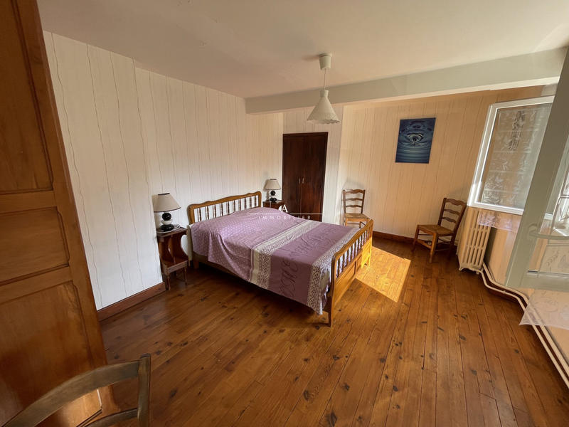 Maison ancienne - 200 m² - 11 pièces