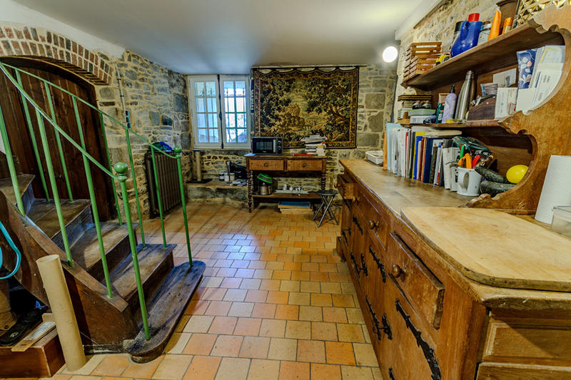 Demeure - 404 m² - 17 pièces