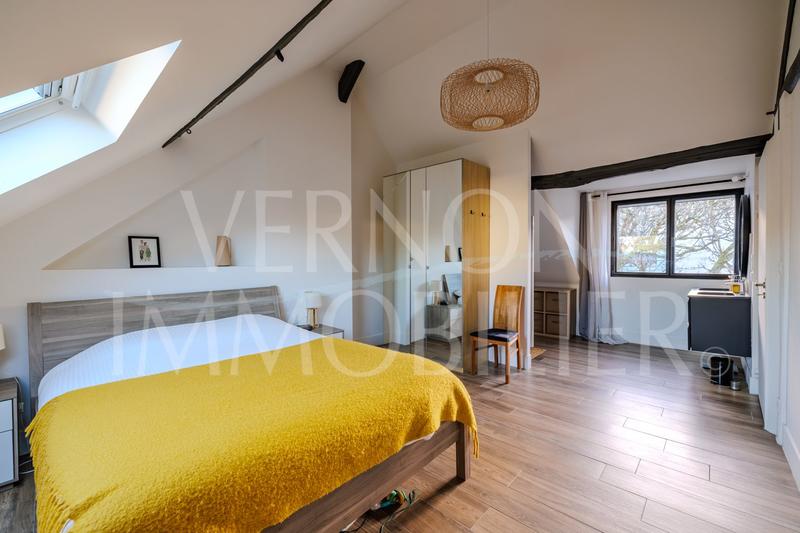 Maison - 143 m² - 7 pièces