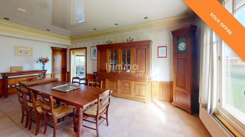 Demeure - 200 m² - 9 pièces