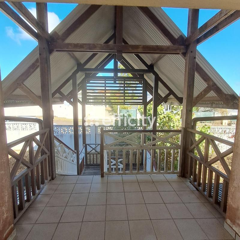 Appartement - 72 m² - 4 pièces