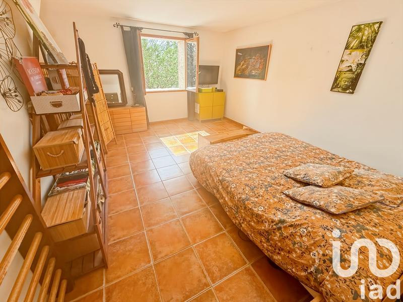 Maison - 300 m² - 6 pièces