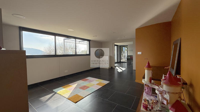 Maison - 167 m² - 7 pièces