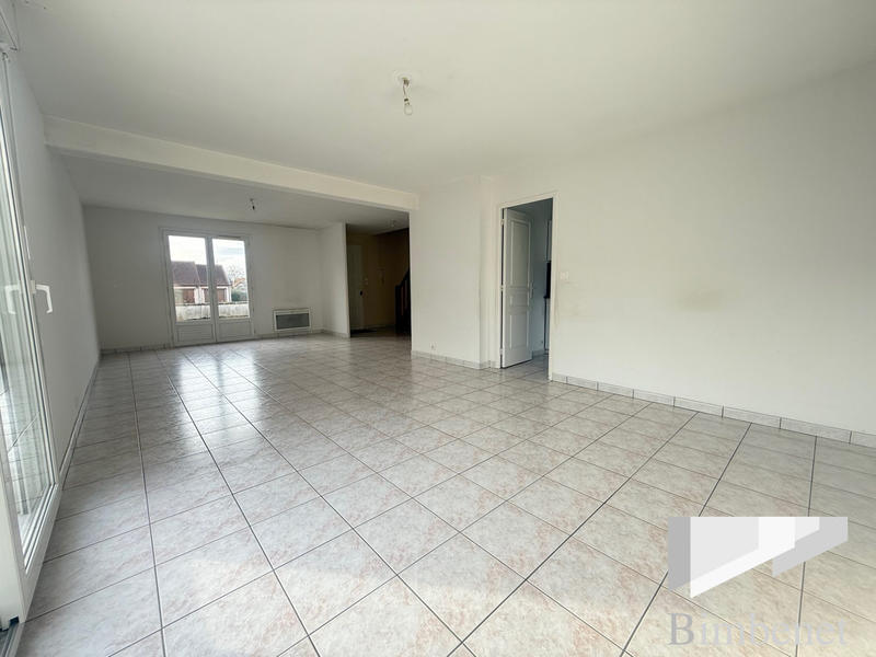 Maison traditionnelle - 141 m² - 6 pièces