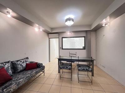 Local commercial - 50 m² - 4 pièces