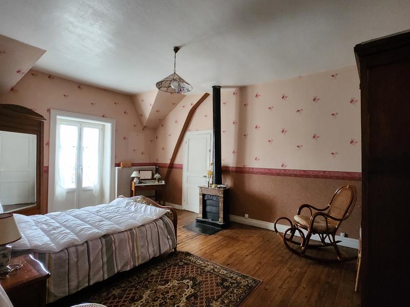 Maison ancienne - 194 m² - 9 pièces