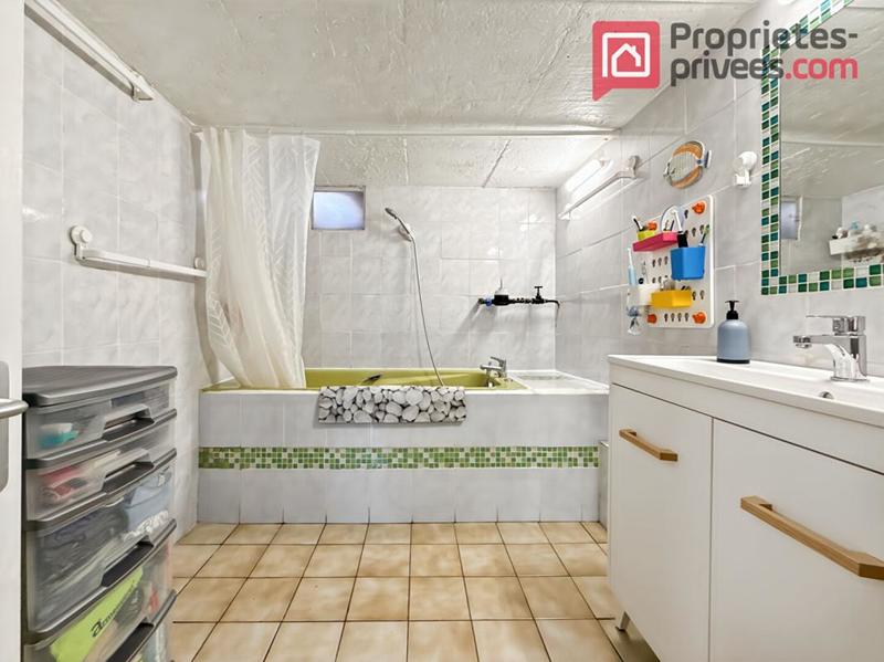 Maison - 94 m² - 5 pièces