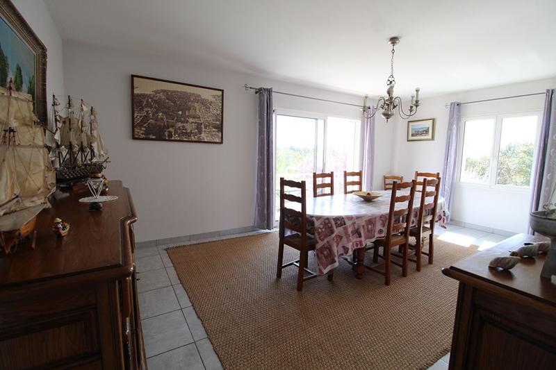 Maison - 224 m² - 5 pièces