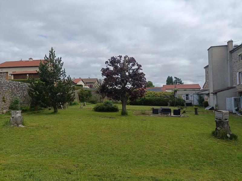 Gîte - 950 m² - 40 pièces