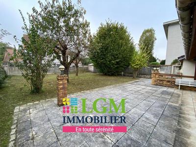 Maison - 230 m² - 6 pièces