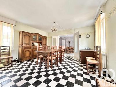 Maison - 141 m² - 7 pièces