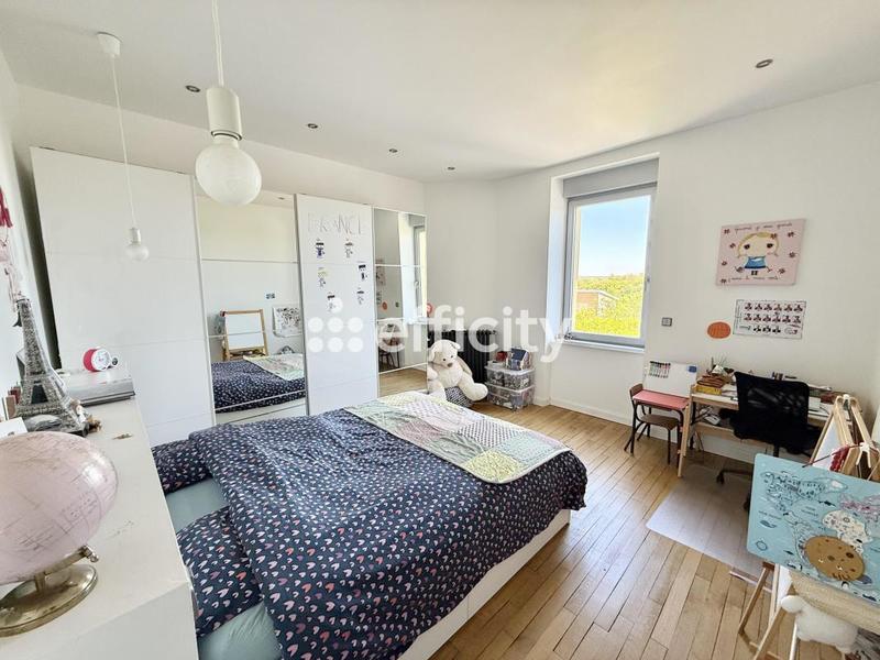 Maison en pierre - 190 m² - 7 pièces