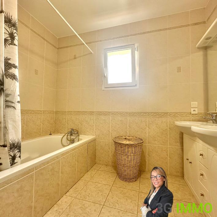 Villa - 166 m² - 4 pièces