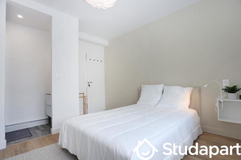 Chambre - 11 m² - 1 pièce