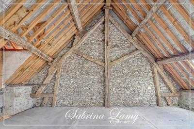 Maison - 150 m² - 2 pièces