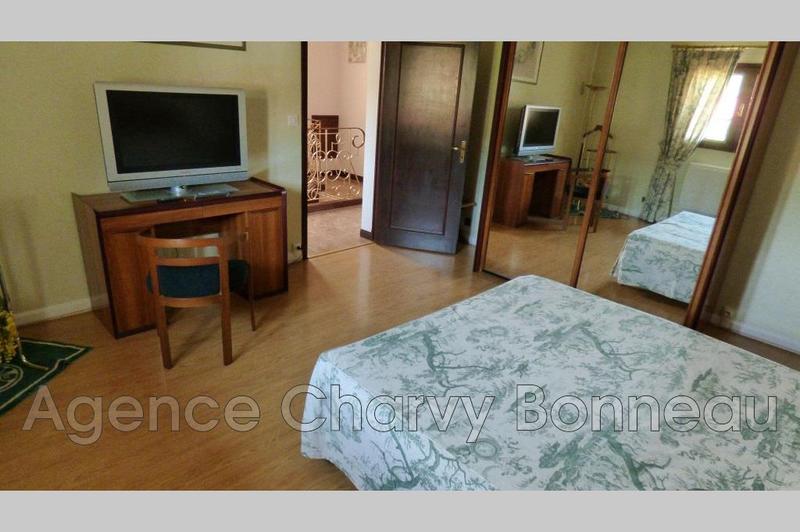 Maison - 183 m² - 8 pièces