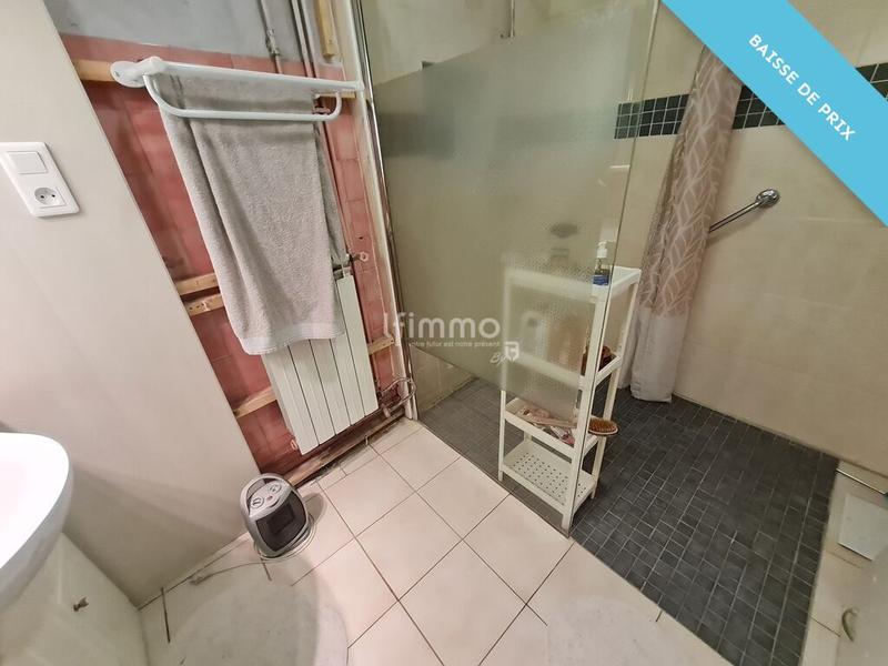 Maison - 212 m² - 9 pièces