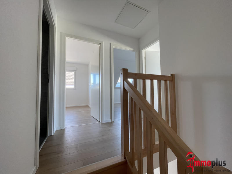 Maison - 85 m² - 4 pièces