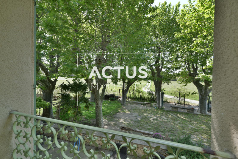 Maison - 450 m² - 12 pièces