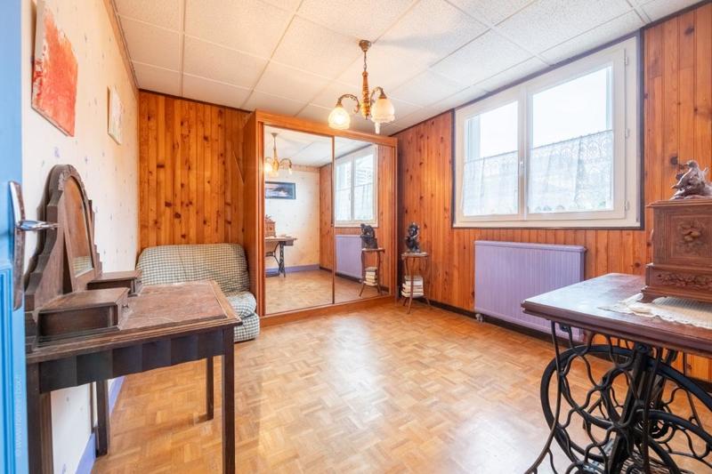 Appartement - 90 m² - 5 pièces