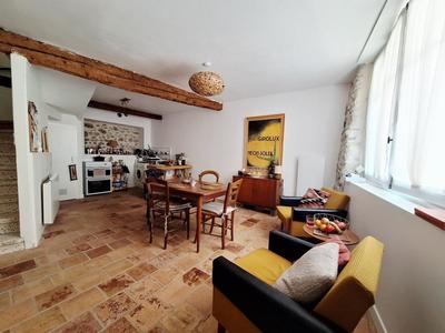 Maison - 81 m² - 5 pièces