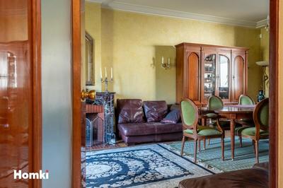 Maison de ville - 220 m² - 6 pièces