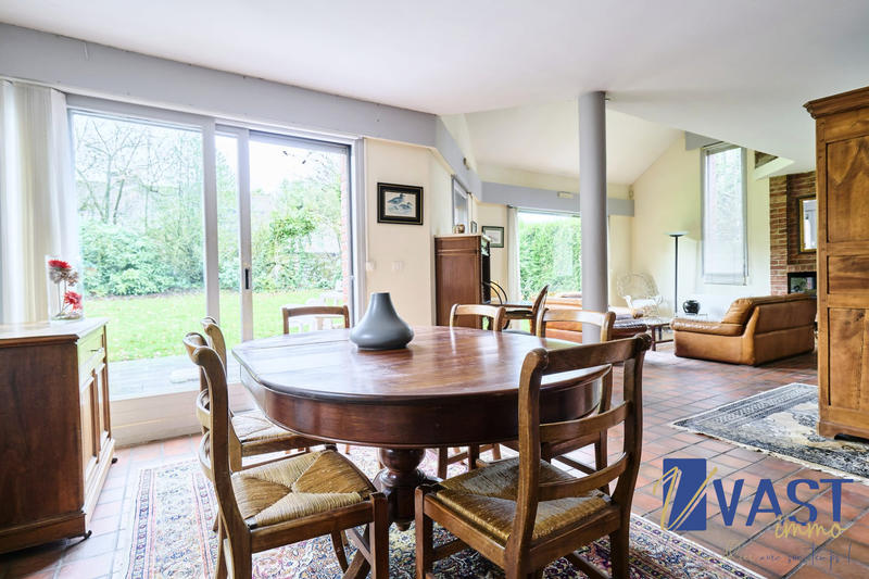 Maison - 137 m² - 5 pièces