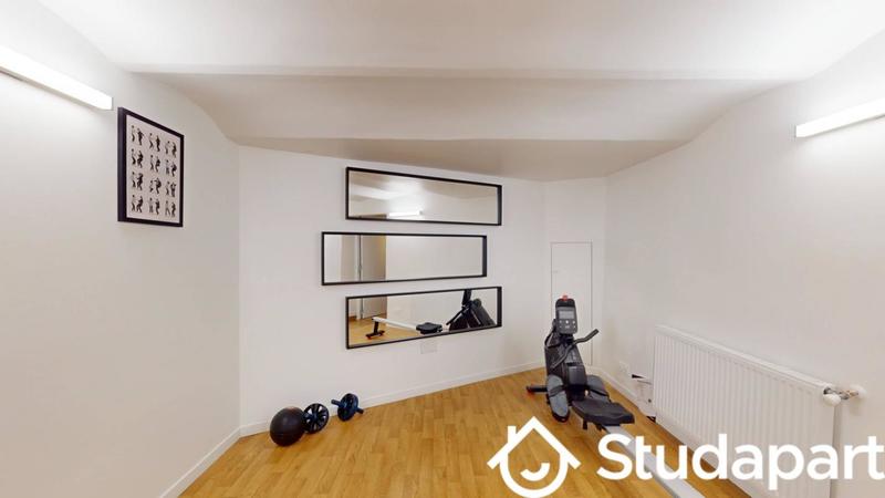 Chambre - 13 m² - 1 pièce