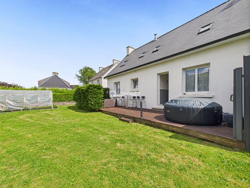 Maison - 120 m² - 6 pièces