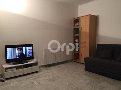 Studio - 30 m² - 1 pièce