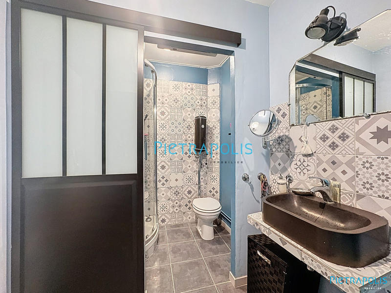 Maison - 198 m² - 7 pièces