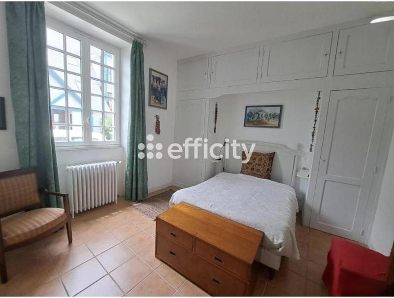 Maison - 182 m² - 8 pièces