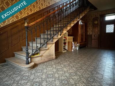 Maison - 200 m² - 12 pièces