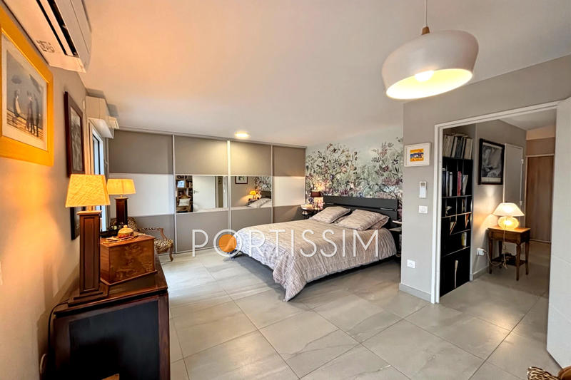 Appartement - 100 m² - 4 pièces