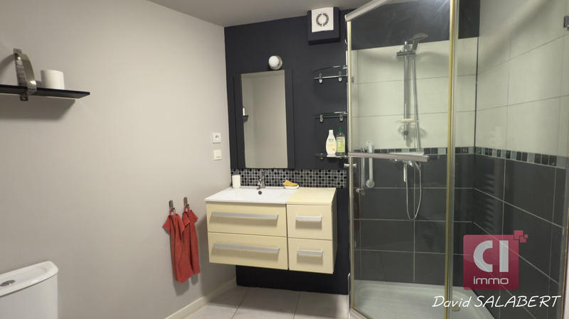 Maison - 188 m² - 8 pièces