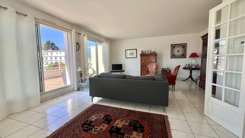 Appartement - 114 m² - 5 pièces